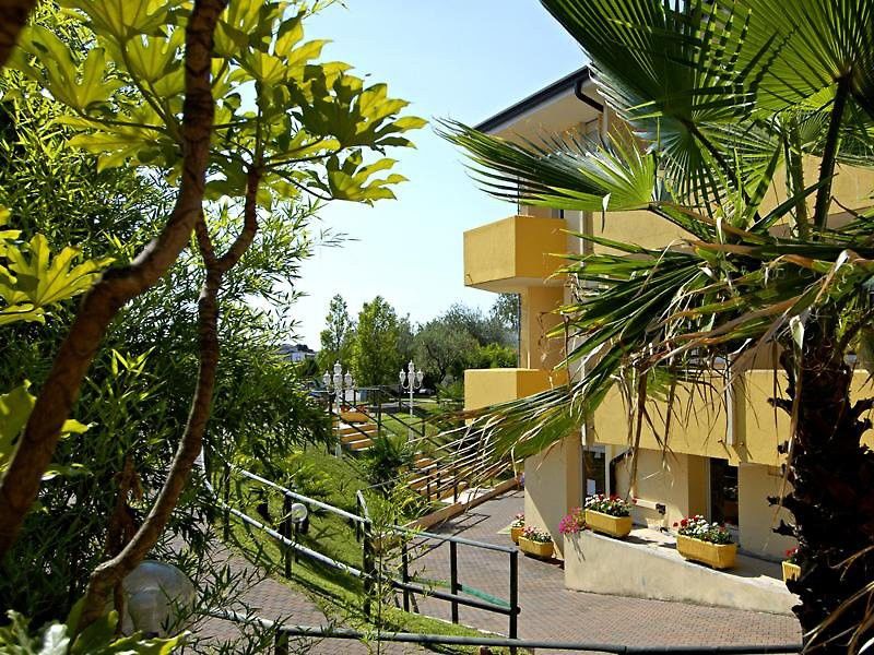 Centro Turistico Gardesano 3*